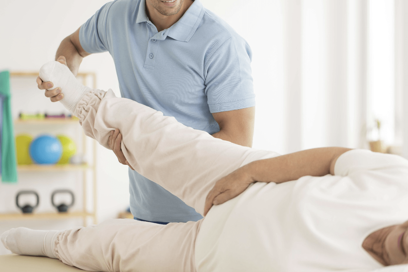 Рехабилитация при лежащо болни пациенти – същност и ползи